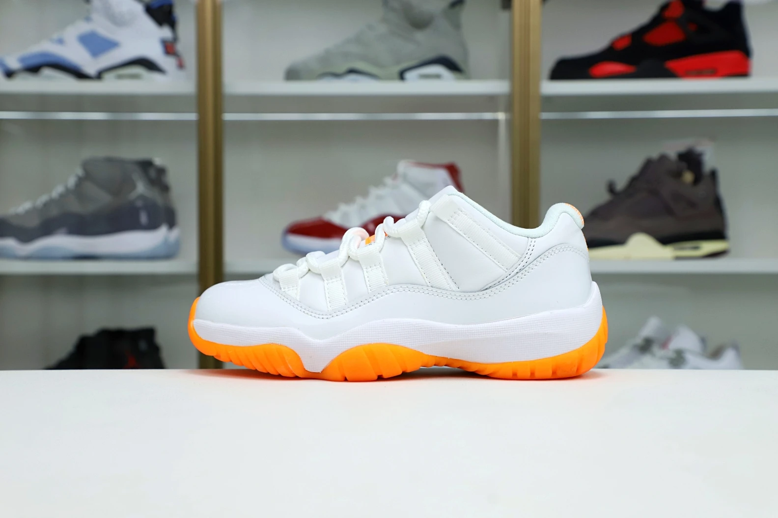 SmartChoice Kimikick WMNS AIR JORDAN 11 RETRO LOW 'BRIGHT CITRUS' 2015