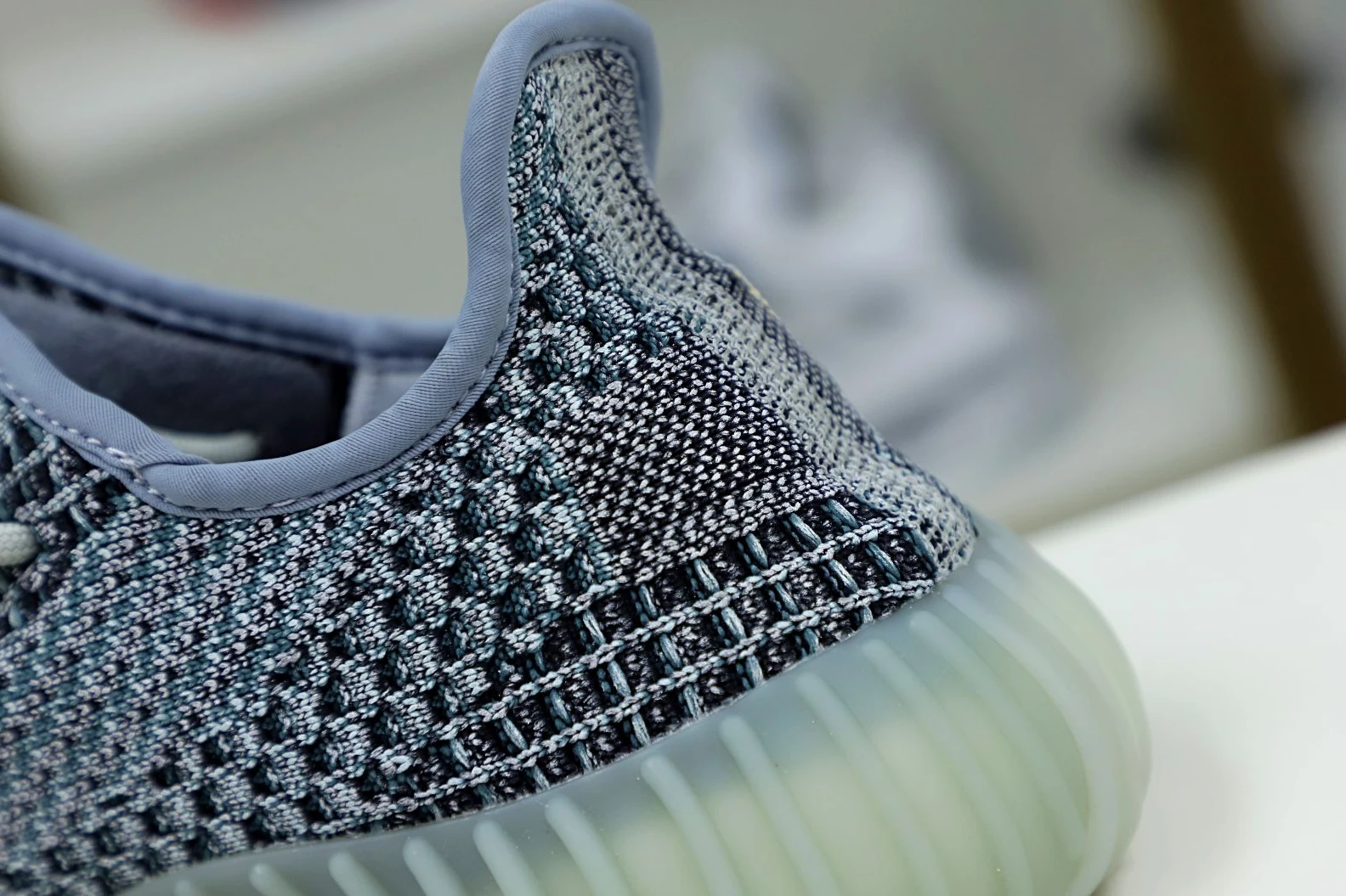 SmartChoice Kimikick YEEZY BOOST 350 V2 'ASH BLUE 78
