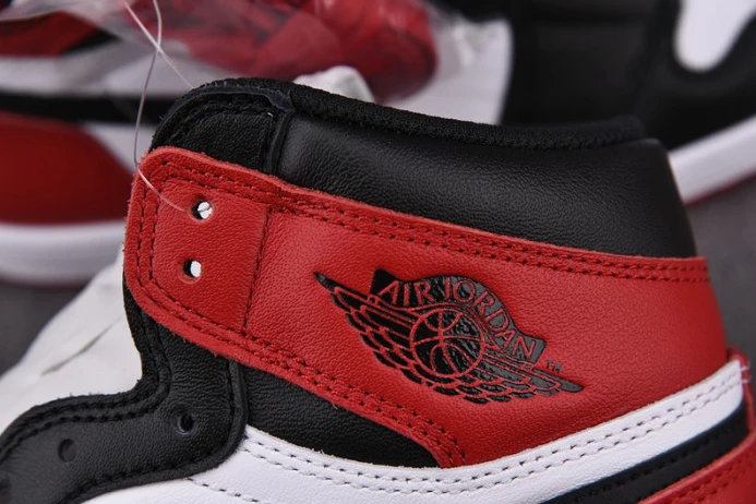 SmartChoice air jordan 1 high og “black toe” white  black-varsity red 555088- 1347