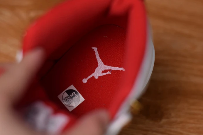 SmartChoice air jordan 12 fiba white university red 130690- 1688