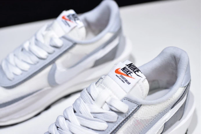 SmartChoice sacai nike ldv waffle grey bv0073- 3139
