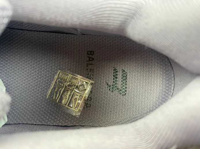 SportInspired BLCG DEFENDER SNEAKER 685611 W2RA6 2422