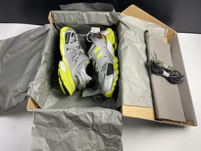 SportInspired BLCG TRACK TRAINER GREY AND YELLOW 542023 W1GC1 2593