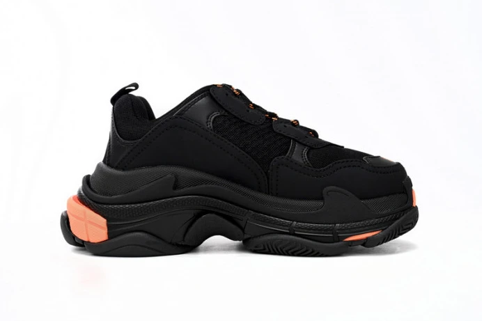 SportInspired BLCG TRIPLE S SNEAKER 524039 W2FA1 2359