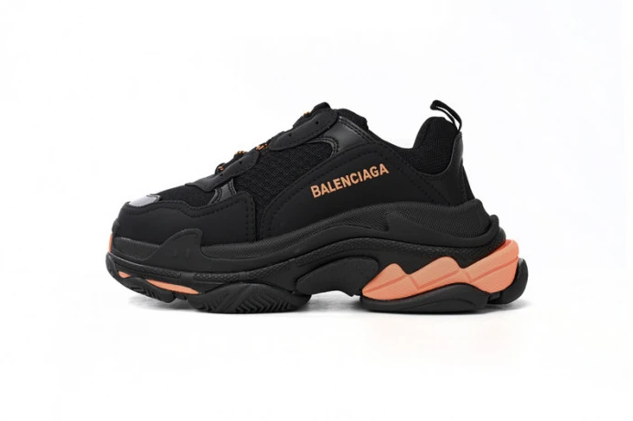 SportInspired BLCG TRIPLE S SNEAKER 524039 W2FA1 2359