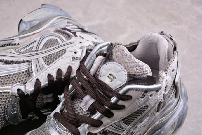 SportInspired Ba*len*cia*ga runner 2339