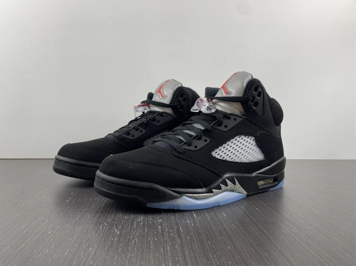 SportInspired Jordan 5 Retro Black Metallic (2016) 845035- 592