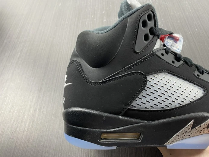 SportInspired Jordan 5 Retro Black Metallic (2016) 845035- 592
