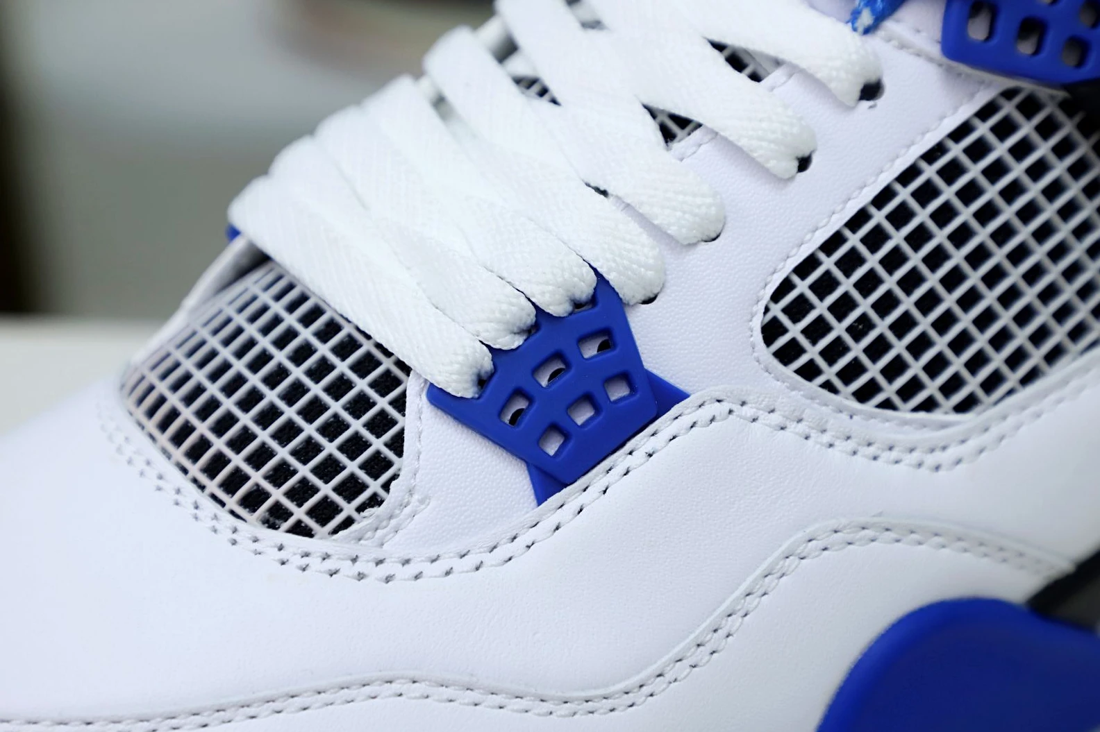 SportInspired Kimikick AIR JORDAN 4 RETRO MOTORSPORTS 2017