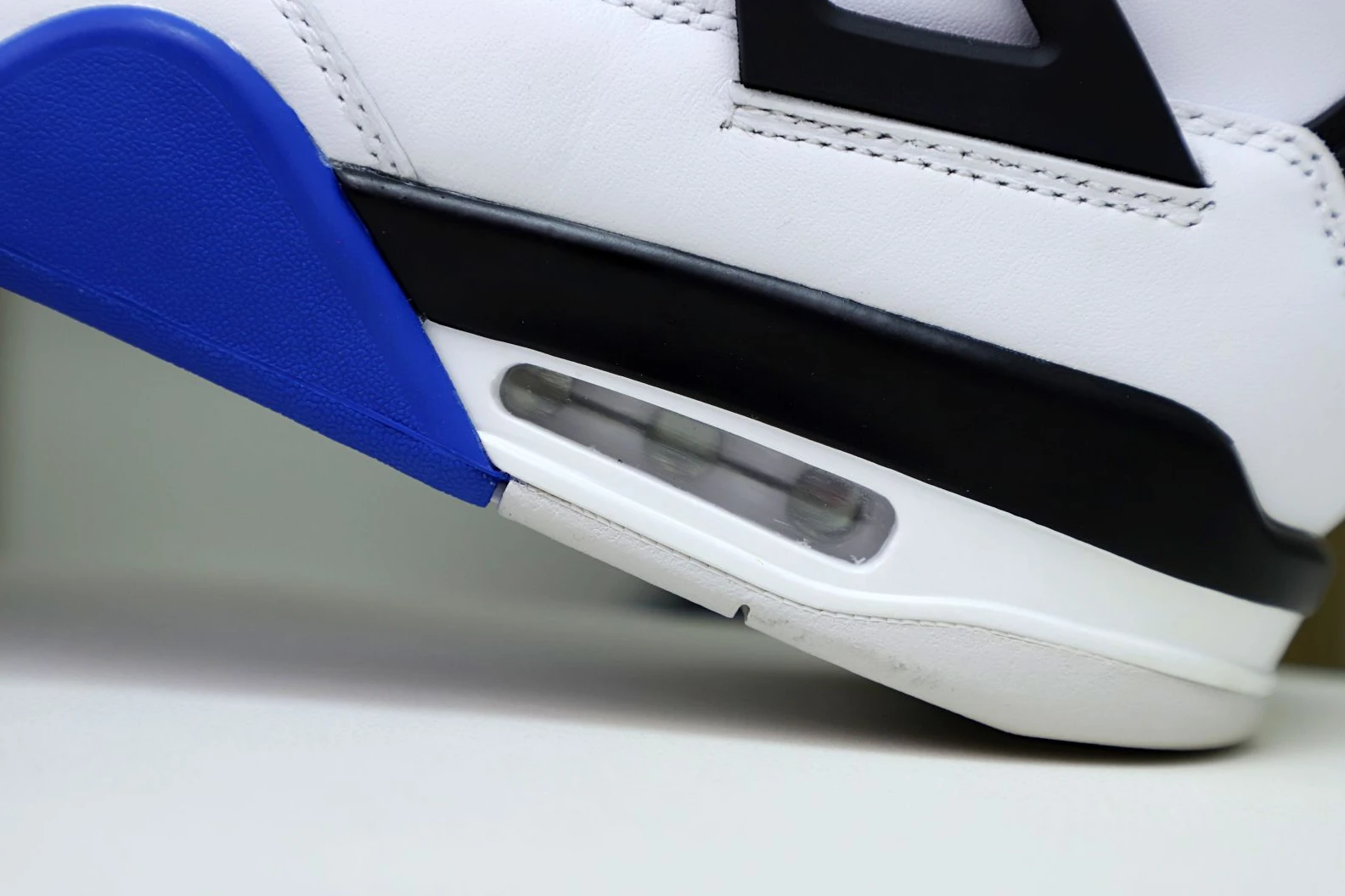 SportInspired Kimikick AIR JORDAN 4 RETRO MOTORSPORTS 2017