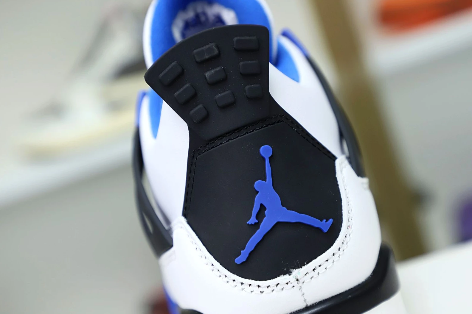 SportInspired Kimikick AIR JORDAN 4 RETRO MOTORSPORTS 2017