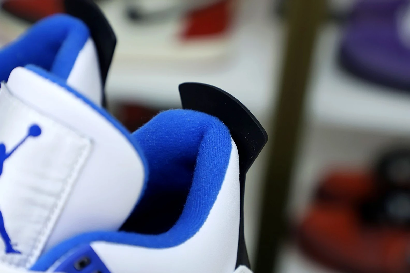 SportInspired Kimikick AIR JORDAN 4 RETRO MOTORSPORTS 2017