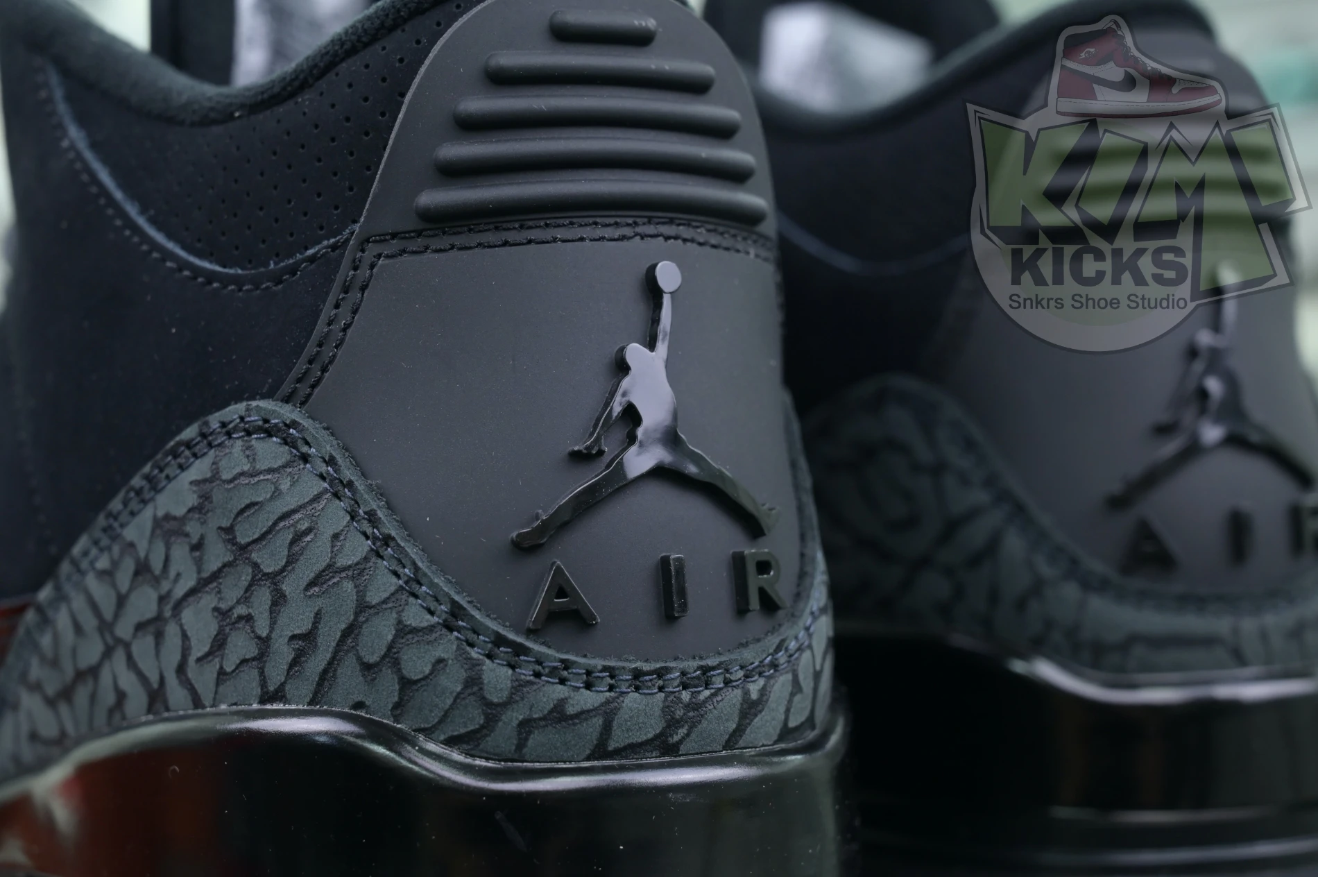 SportInspired Kimikick Jordan Air Jordan3“Black Cat” 1840
