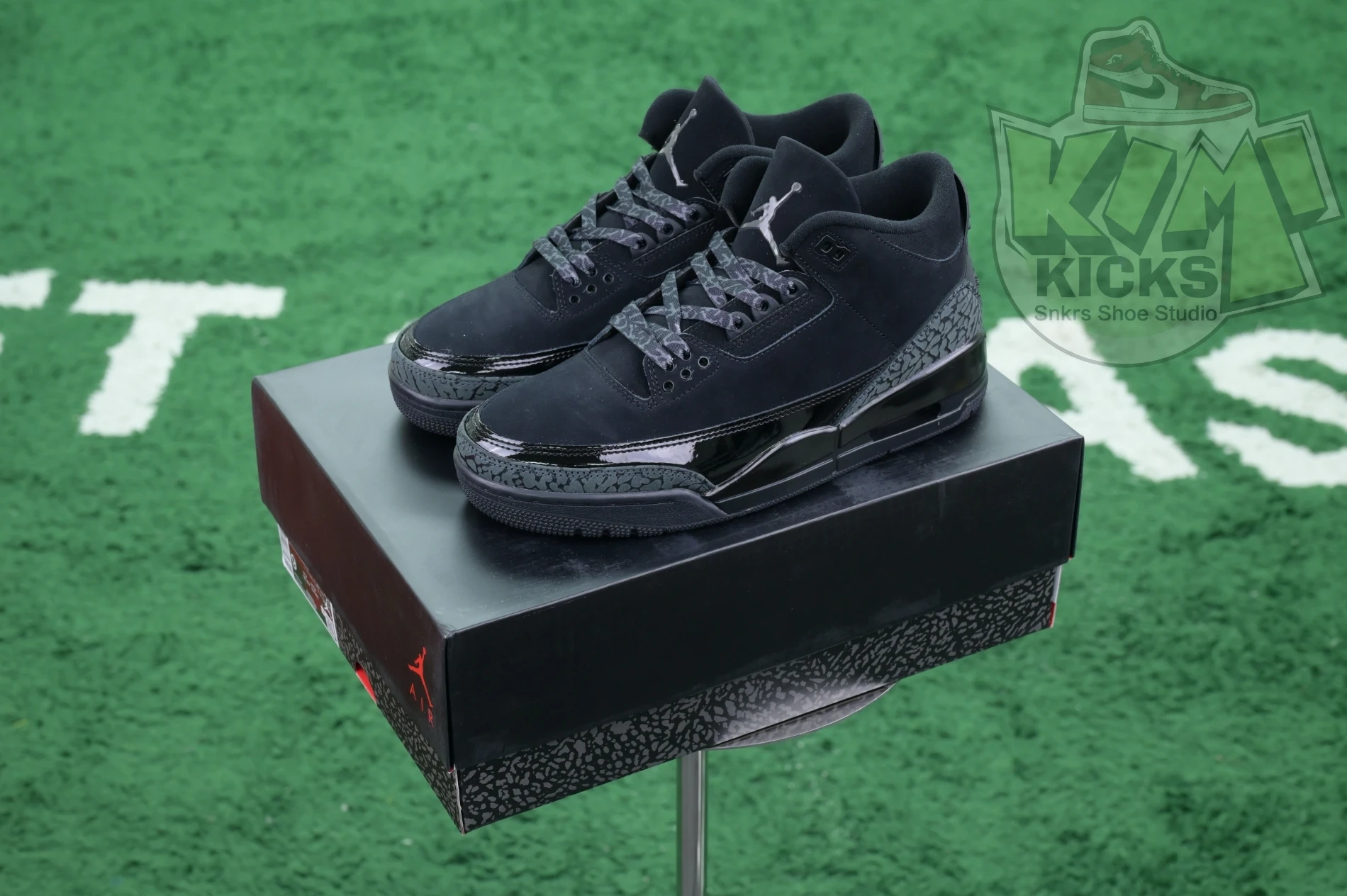 SportInspired Kimikick Jordan Air Jordan3“Black Cat” 1840
