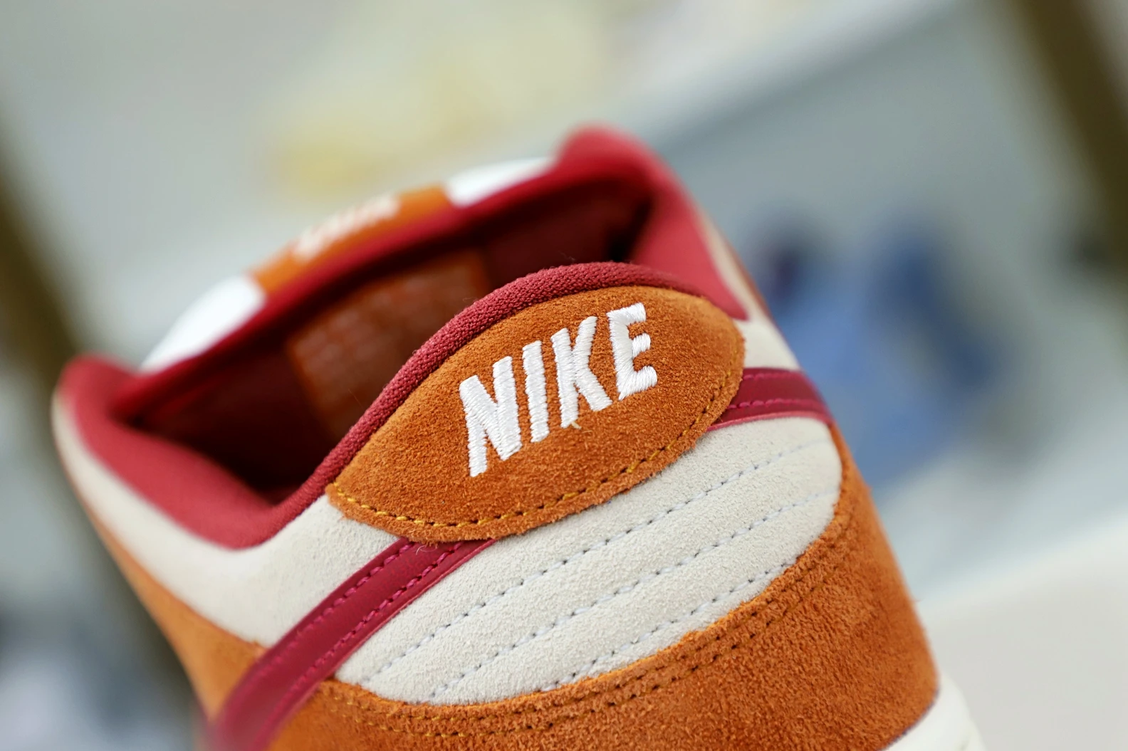 SportInspired Kimikick NIKE SB DUNK LOW PRO DARK RUSSET CEDAR 2969