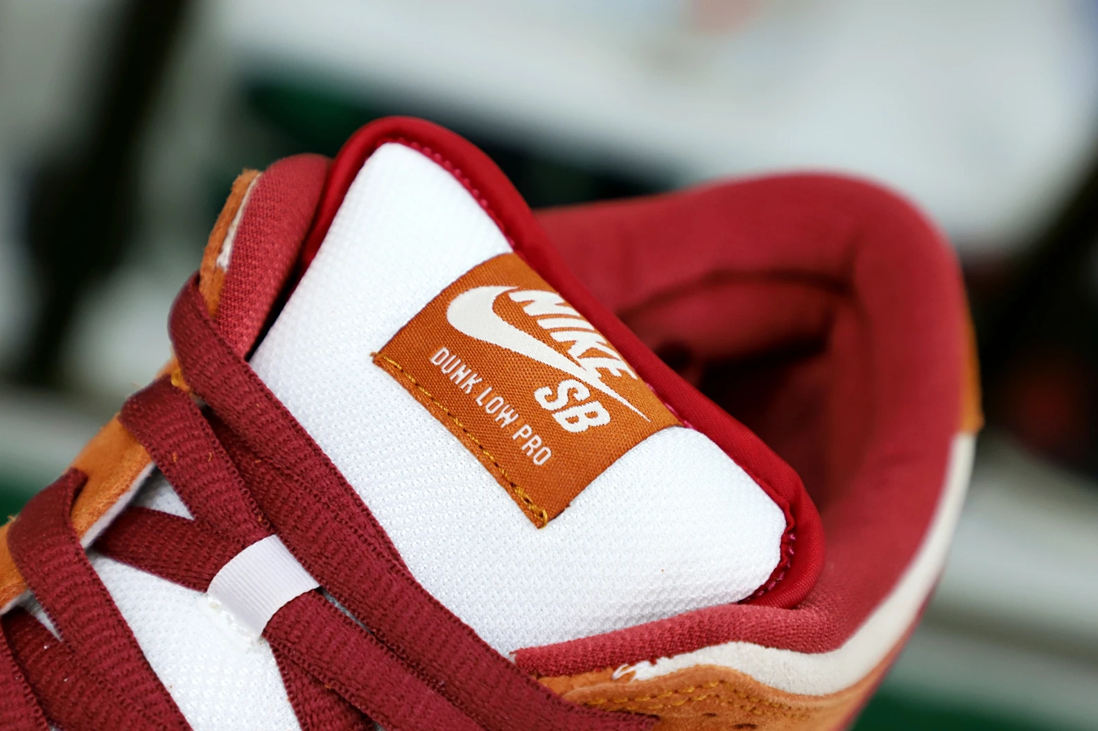 SportInspired Kimikick NIKE SB DUNK LOW PRO DARK RUSSET CEDAR 2969