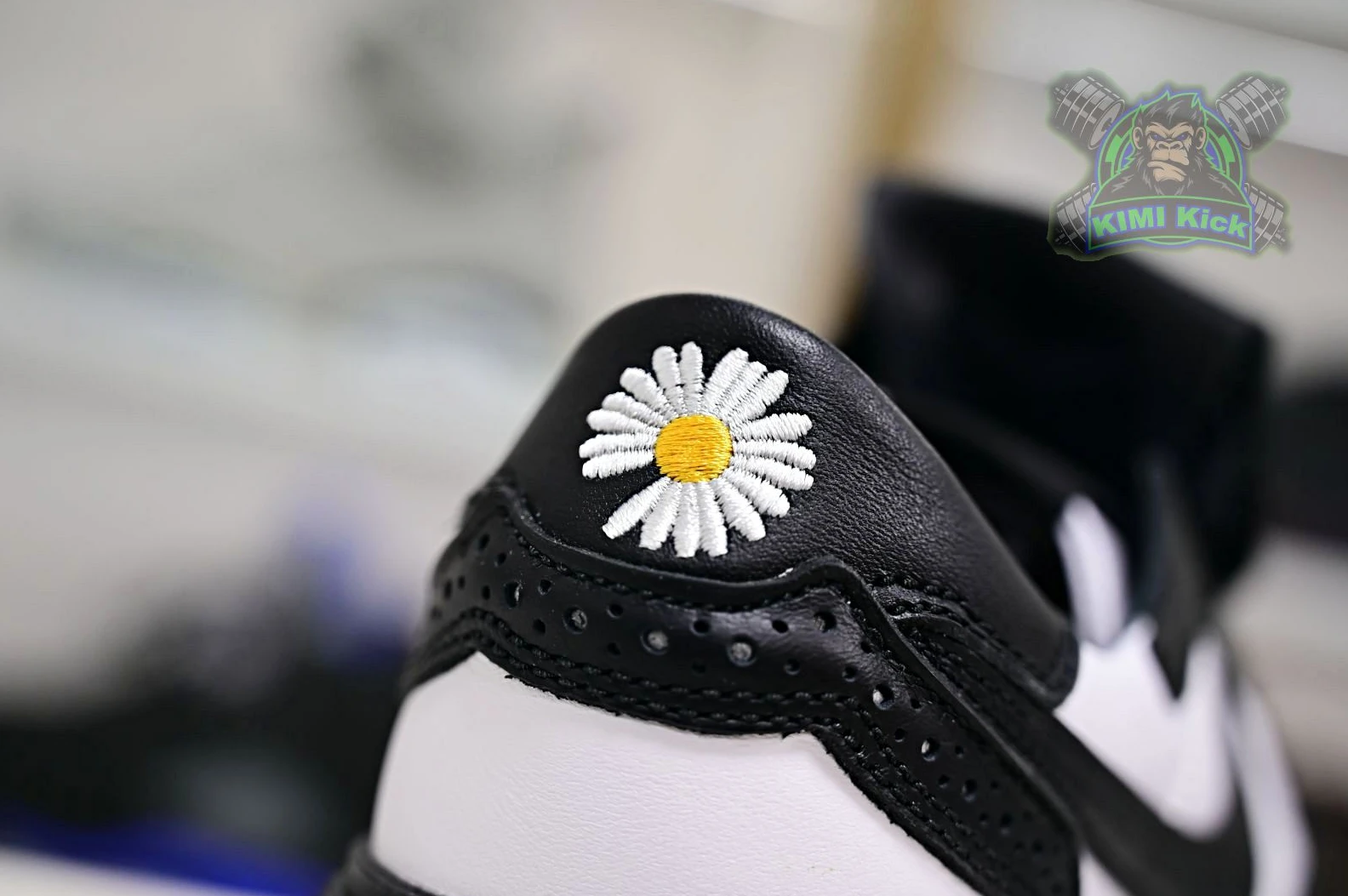 SportInspired Kimikick Peaceminusone x Nike Kwondo1 4. 3444