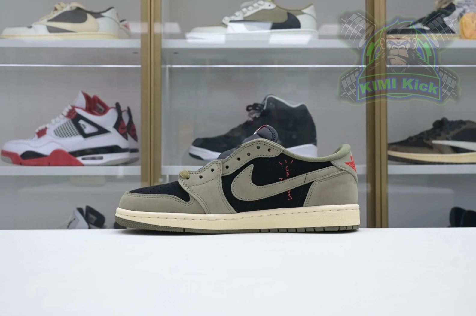 SportInspired Kimikick Travis Scott x Jordan Air Jordan 1 Low OG 7. 1867