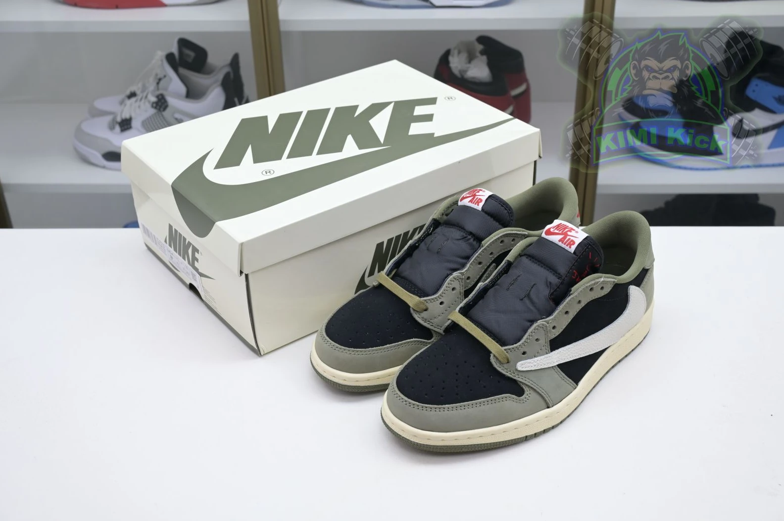 SportInspired Kimikick Travis Scott x Jordan Air Jordan 1 Low OG 7. 1867