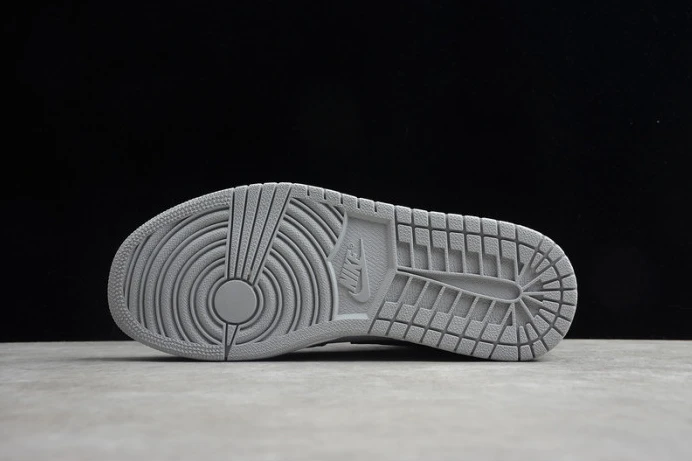 SportInspired air jordan 1 mid light smoke grey 554724- 1665