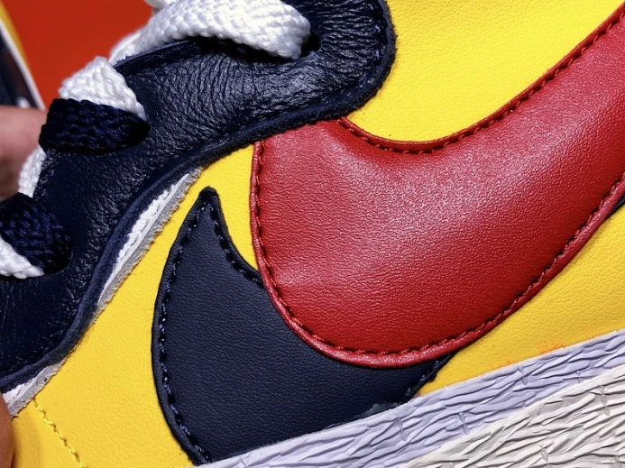SportInspired sacai x blazer mid ''maize navy'' bv0072- 3145