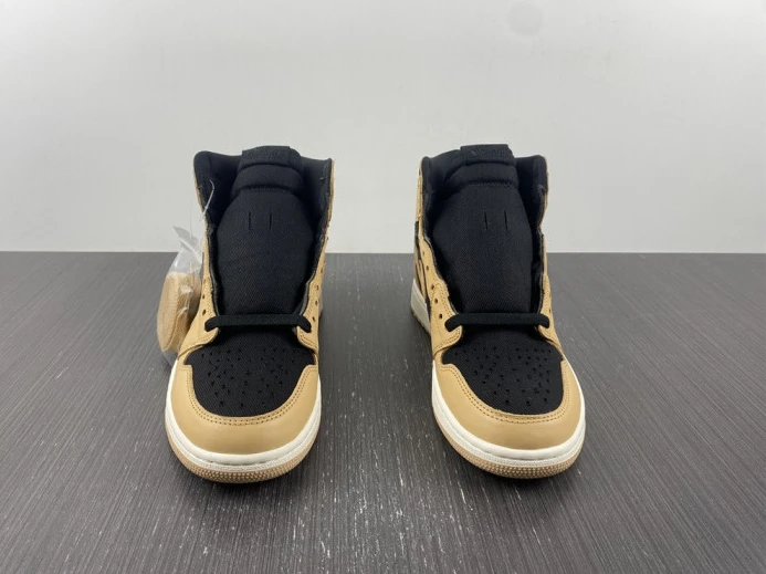 StreetReady Air Jordan 1 High OG Heirloom 555088- 781