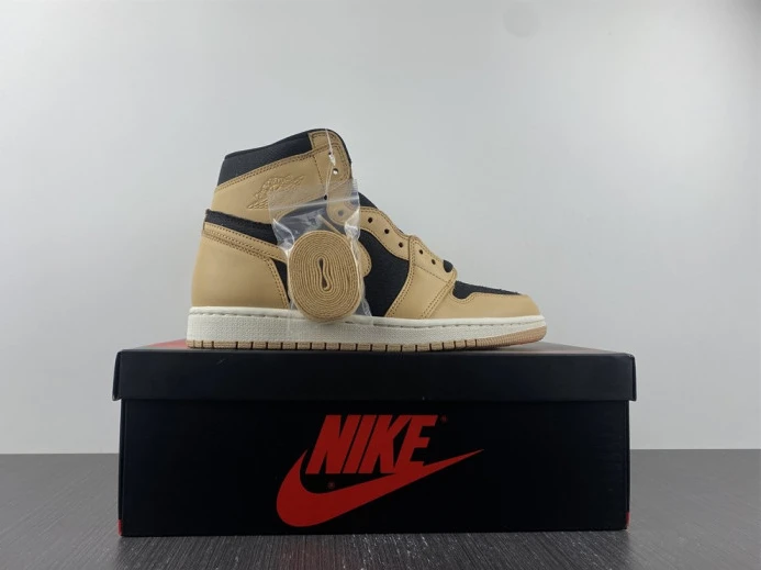 StreetReady Air Jordan 1 High OG Heirloom 555088- 781