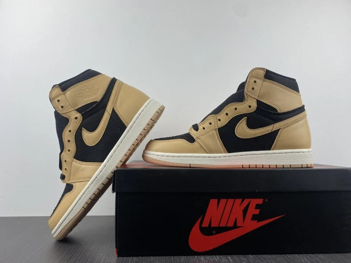 StreetReady Air Jordan 1 High OG Heirloom 555088- 781