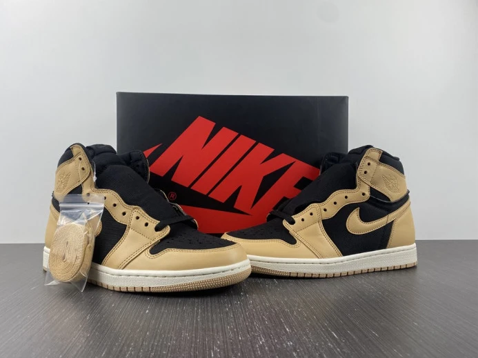 StreetReady Air Jordan 1 High OG Heirloom 555088- 781
