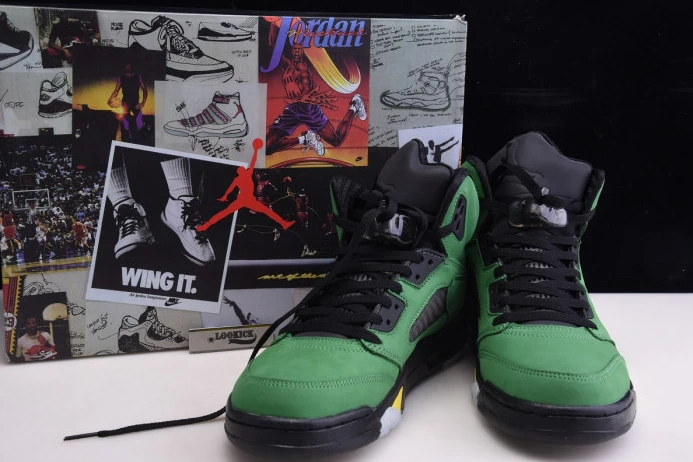 StreetReady Air Jordan 5 SE Oregon Ducks CK6631- 1085