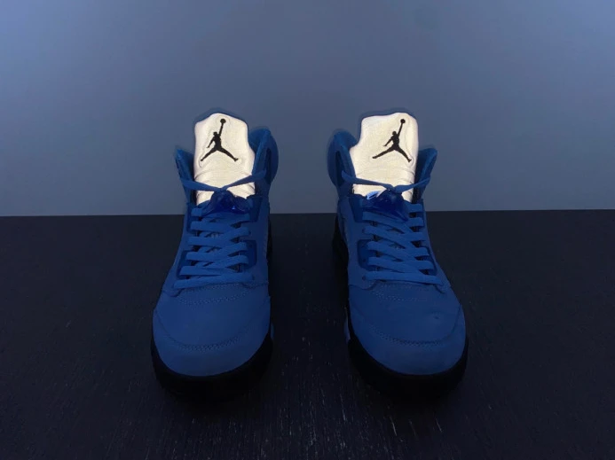 StreetReady Air Jordan 5 UNC DV1310- 593