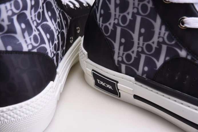 StreetReady DR B23 High Top Oblique Sneaker Black & White 2831