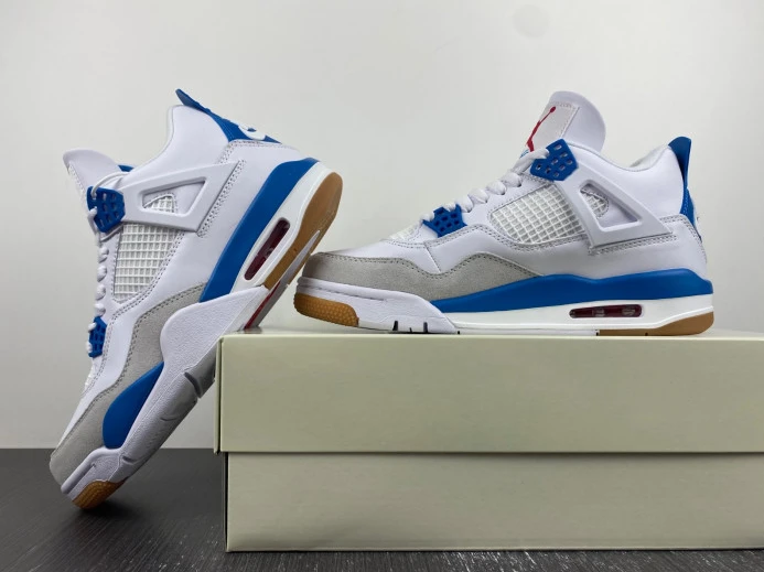StreetReady Jordan 4 Retro SB DR5415- 991
