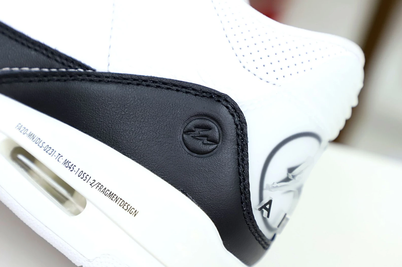 StreetReady Kimikick FRAGMENT DESIGN X AIR JORDAN 3 RETRO SP 'WHITE' 1961