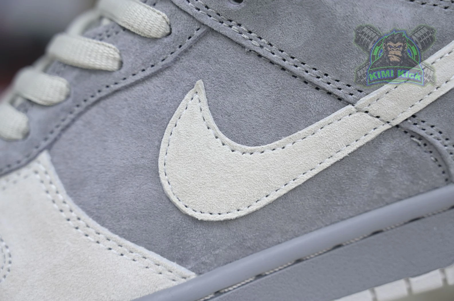 StreetReady Kimikick Nike Dunk SB Low Pro London 3430