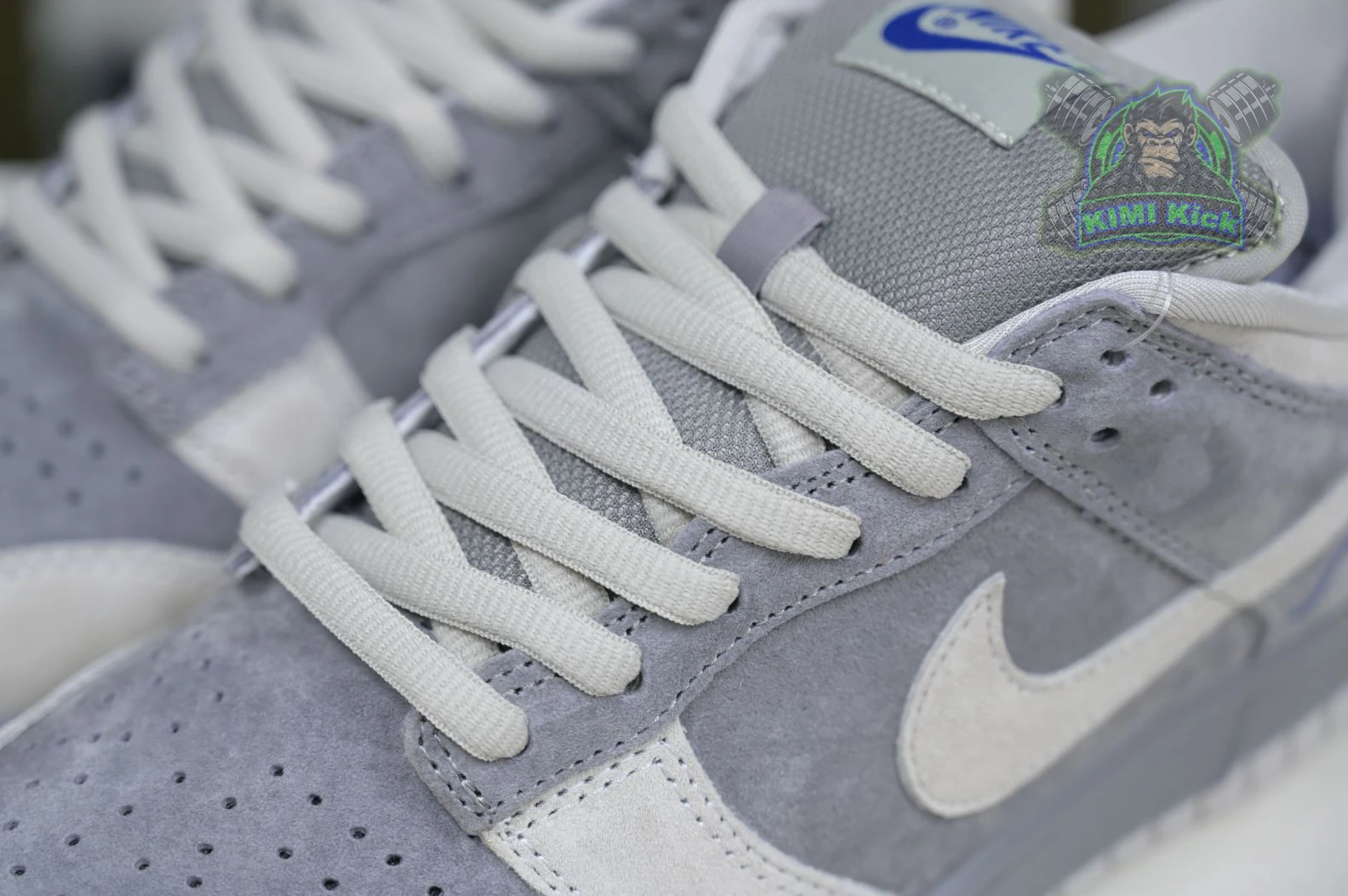 StreetReady Kimikick Nike Dunk SB Low Pro London 3430
