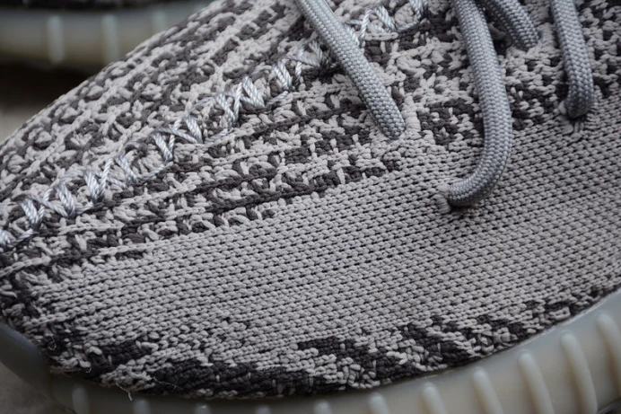 StreetReady ad*s yeezy boost 350 v2 beluga 2.0 ah 237
