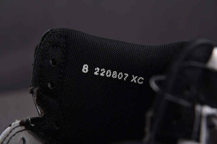 StreetReady air jordan 1 retro high 85 black white bq4422- 1627
