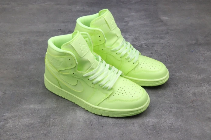StreetReady air jordan 1 retro high barely volt ah7389- 1275