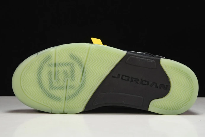 StreetReady jordan 5 retro low clot jade dm4640- 1507