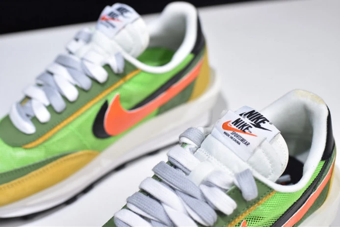 StreetReady sacai x nike ldv waffle green gusto bv0073- 3144