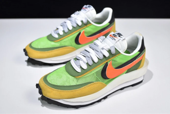 StreetReady sacai x nike ldv waffle green gusto bv0073- 3144