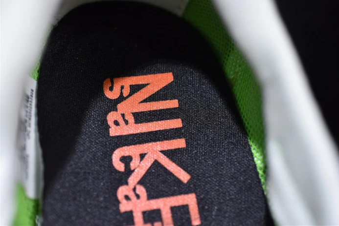 StreetReady sacai x nike ldv waffle green gusto bv0073- 3144