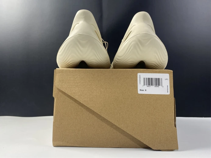TopPick Adidas Yeezy Foam RNNR Sand FY 395