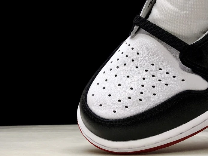 TopPick Air Jordan 1 Retro Black Toe 555088- 925
