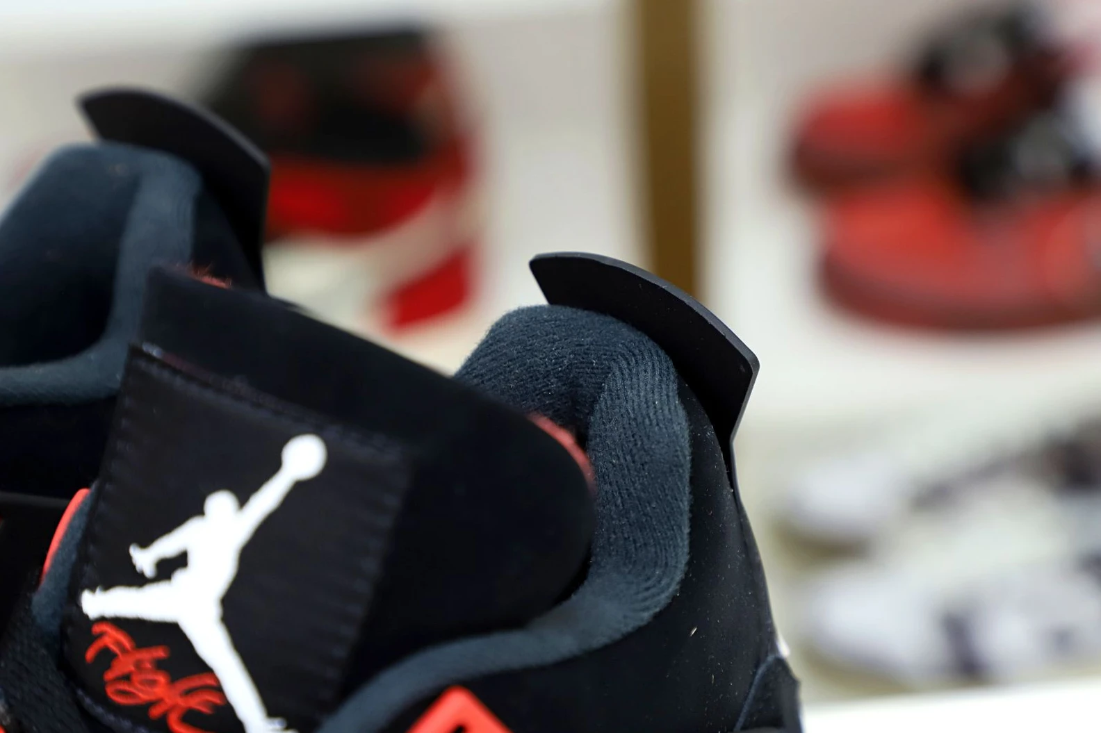 TopPick Kimikick AIR JORDAN 4 RETRO 'RED THUNDER' 2006