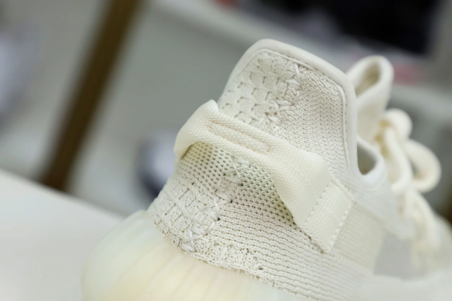 TopPick Kimikick YEEZY BOOST 350 V2 “PURE OAT” 86