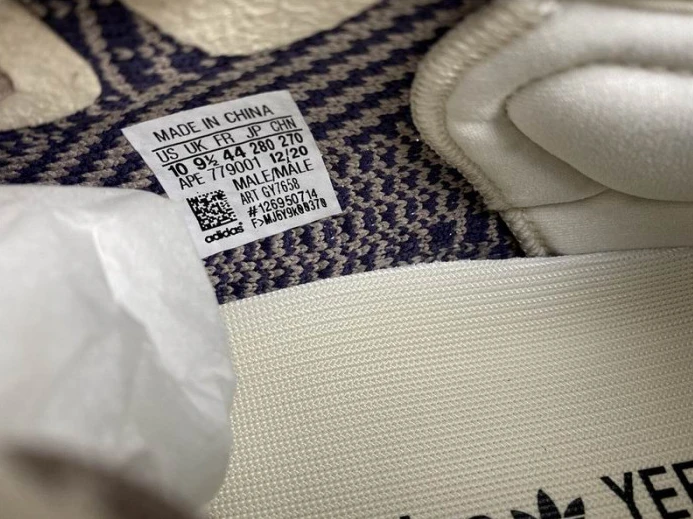 Trendy Adidas Yeezy Boost 350 V2 Ash Pearl GY 306