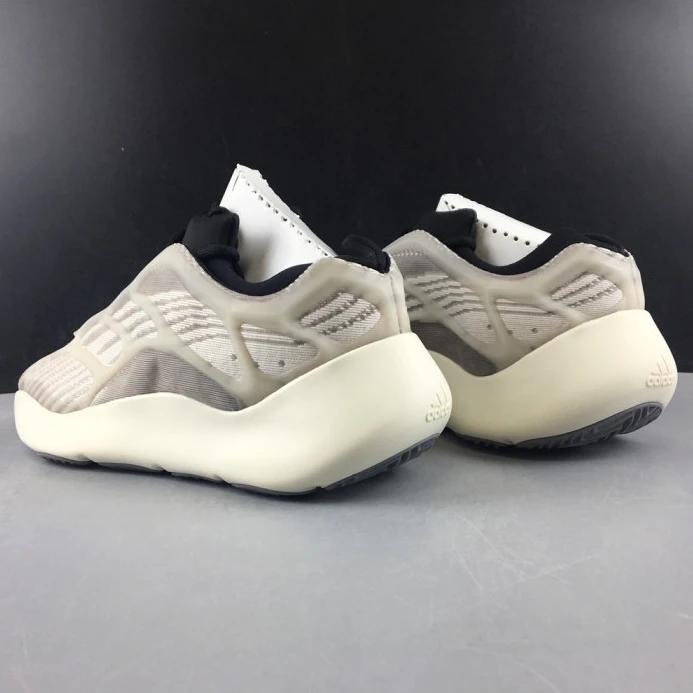 Trendy Adidas Yeezy Boost 700 V3 White Ash EF 461