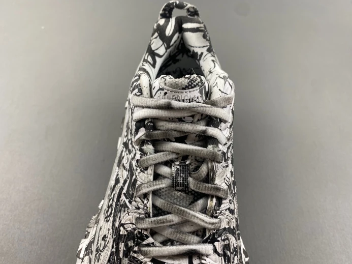 Trendy BLCG DEFENDER SNEAKER 685613 W2RG1 2421